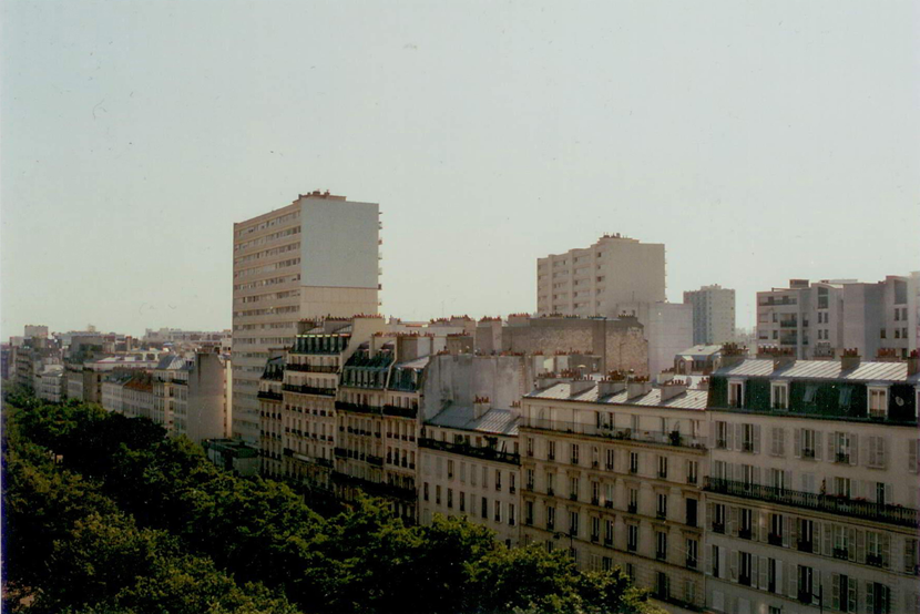 paris via au pays des merveille