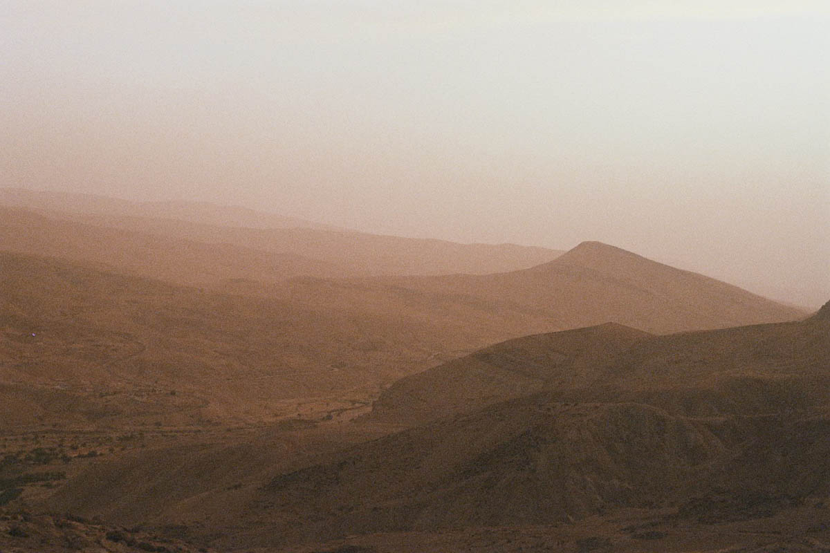 FRAGMENTS_ a road trip through Jordan