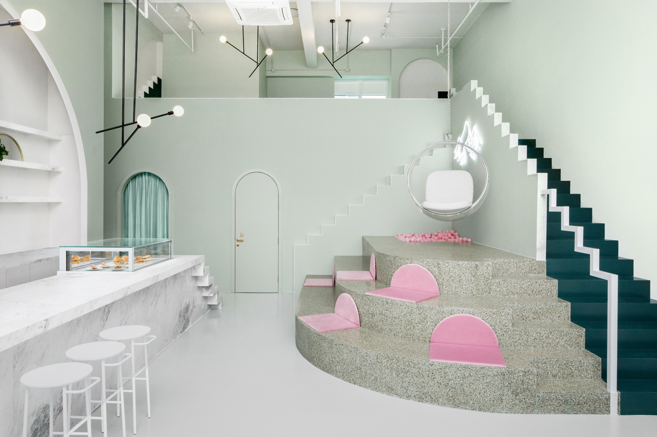 COLLECTION_ pink cafés around the world - via aupaysdesmerveillesblog - budapest café chengdu