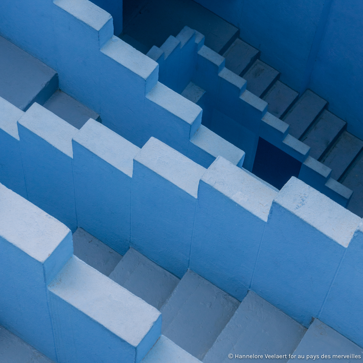 EXPLORED_ la muralla roja by Ricardo Bofill - Hannelore Veelaert for aupaysdesmerveillesblog.be