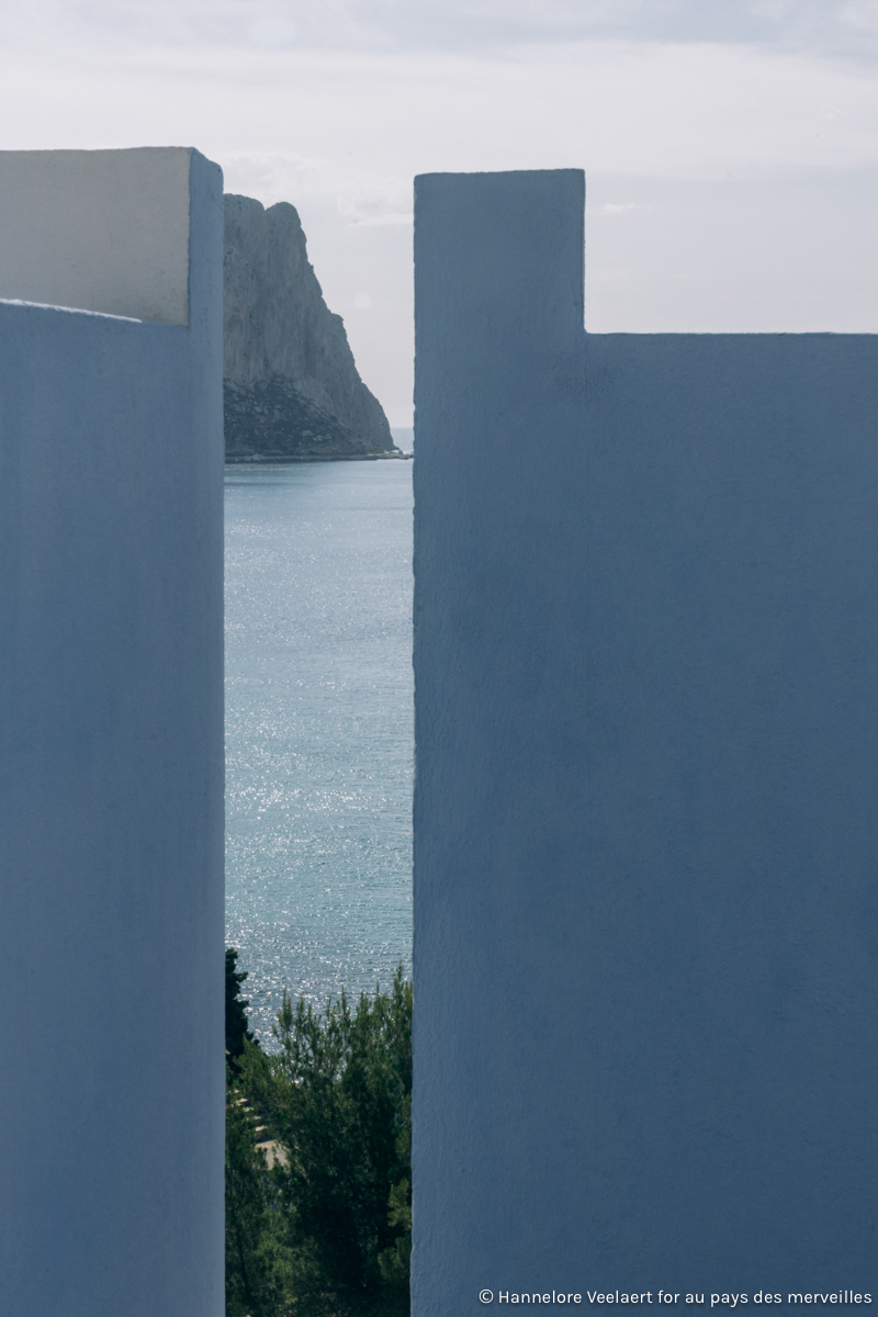 EXPLORED_ la muralla roja by Ricardo Bofill - Hannelore Veelaert for aupaysdesmerveillesblog.be